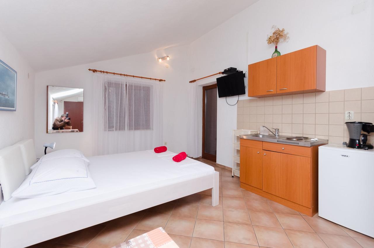 Apartments Sanja Sibinj Krmpotski Dış mekan fotoğraf