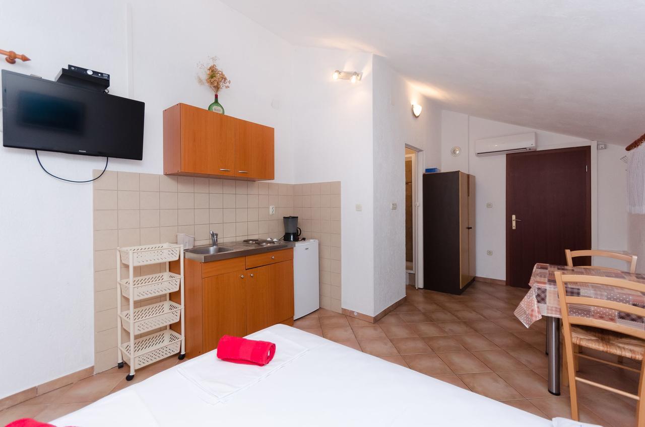 Apartments Sanja Sibinj Krmpotski Dış mekan fotoğraf