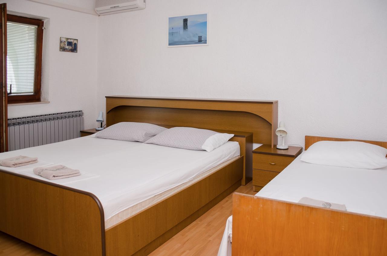 Apartments Sanja Sibinj Krmpotski Dış mekan fotoğraf