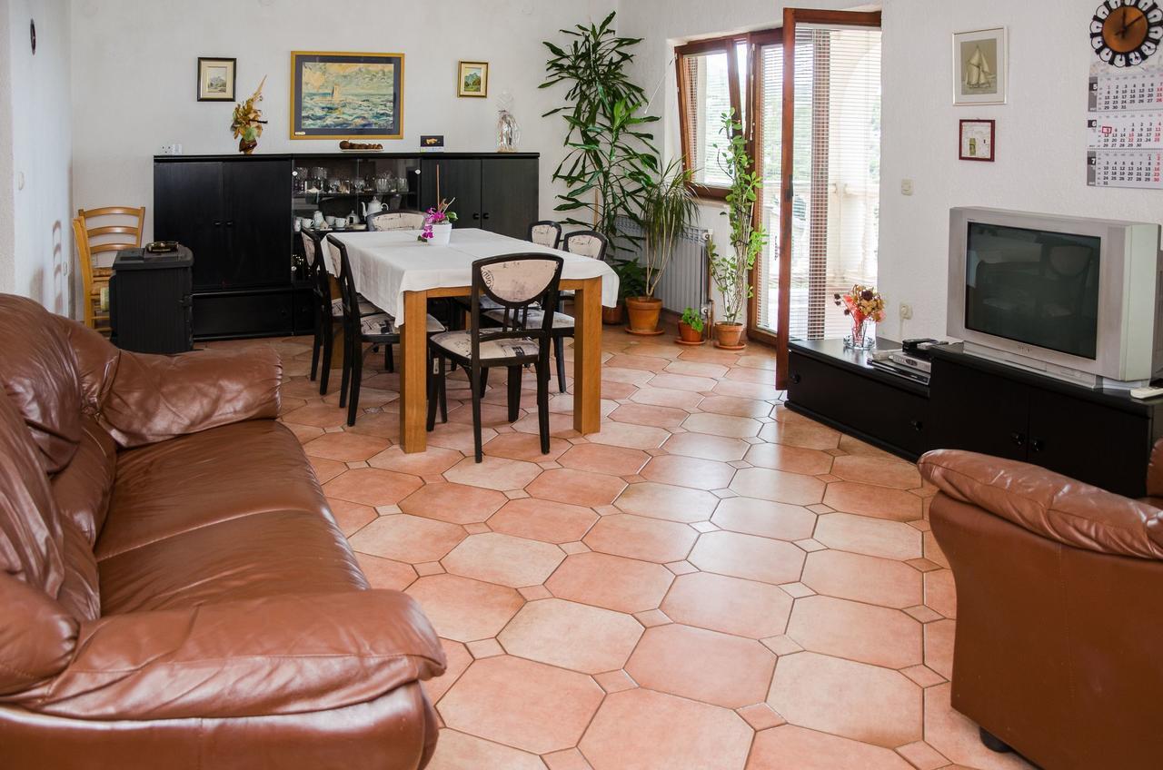 Apartments Sanja Sibinj Krmpotski Dış mekan fotoğraf