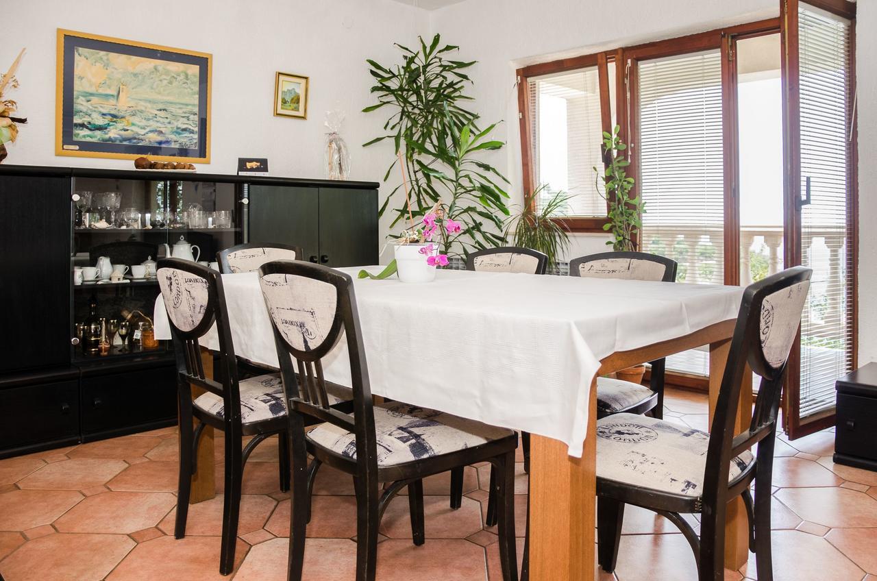 Apartments Sanja Sibinj Krmpotski Dış mekan fotoğraf
